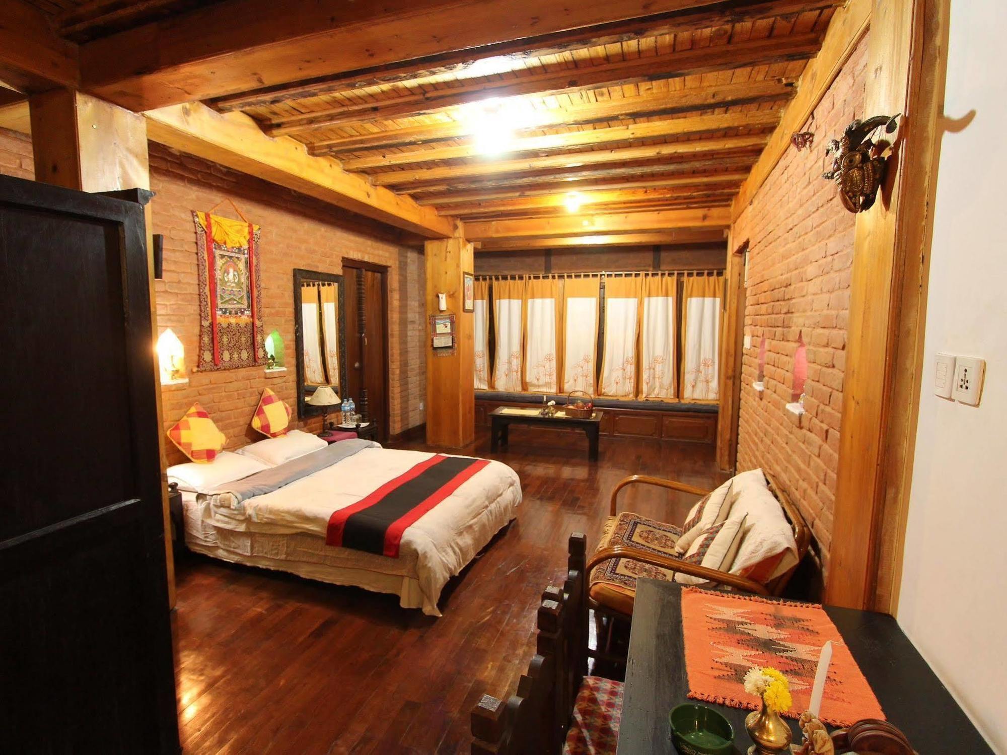 World Heritage Hotel And Apartments Kathmandu Exteriör bild