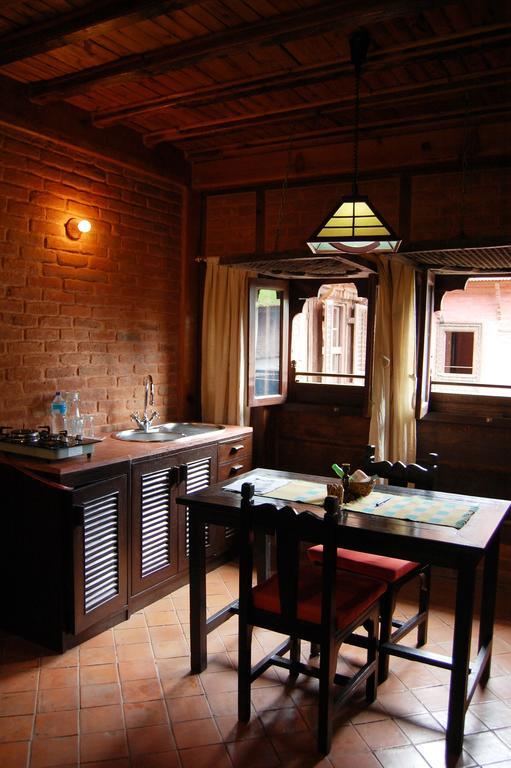 World Heritage Hotel And Apartments Kathmandu Exteriör bild